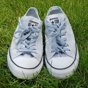 Converse low tops size 10